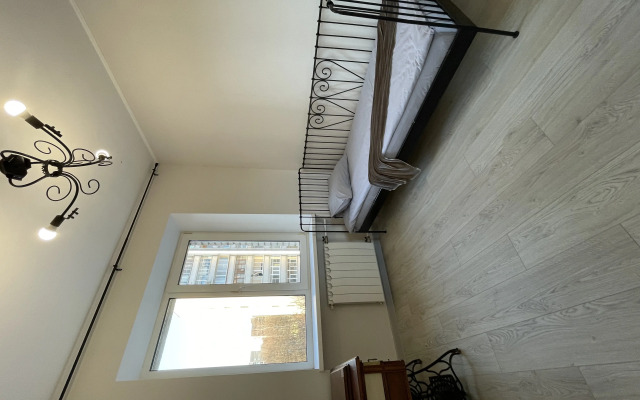 Artflet Flat