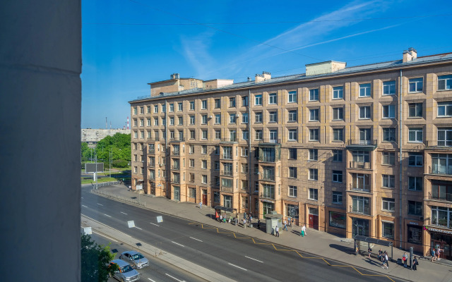 EasyGuest Ryadom S Naberezhnoy Nevy Flat