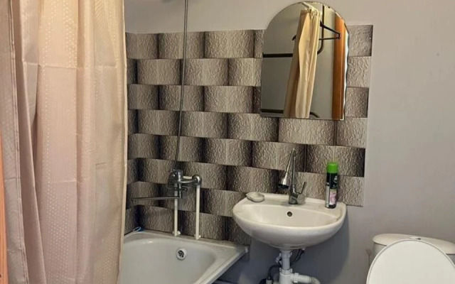Uyutnaya Studiya S Balkonom Flat