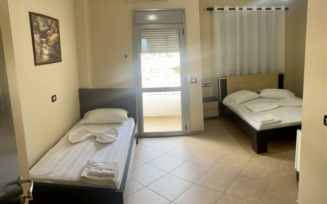 Al Hotel