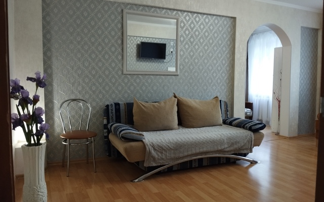 Dvukhkomnatnaya Vozle Tsentra Flat