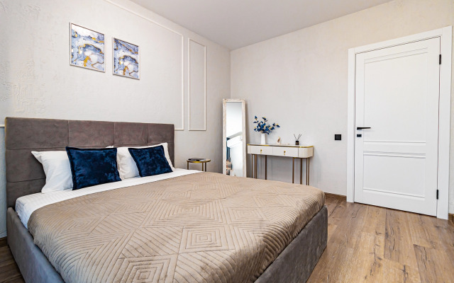 2 Nochi Na Ulitse Imeni Machugi 166b/1 Flat