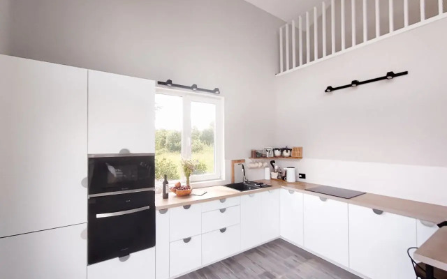 Частный дом Дом с панорамными окнами, 3 спальнями и сауной - фото 5