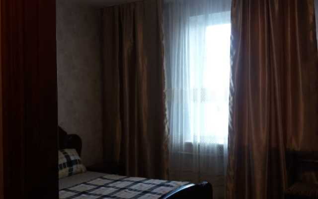 Апартаменты 3 комнатная квартира на аллее героев 2