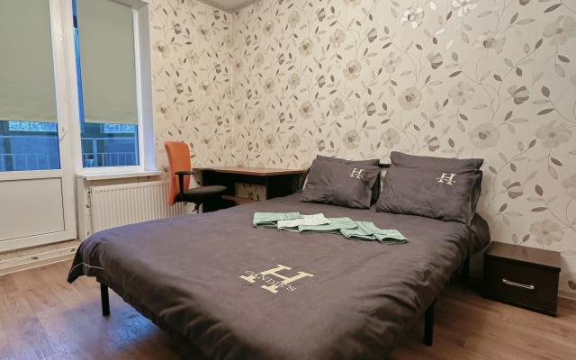 Апартаменты на Игоря Мерлушкина 2