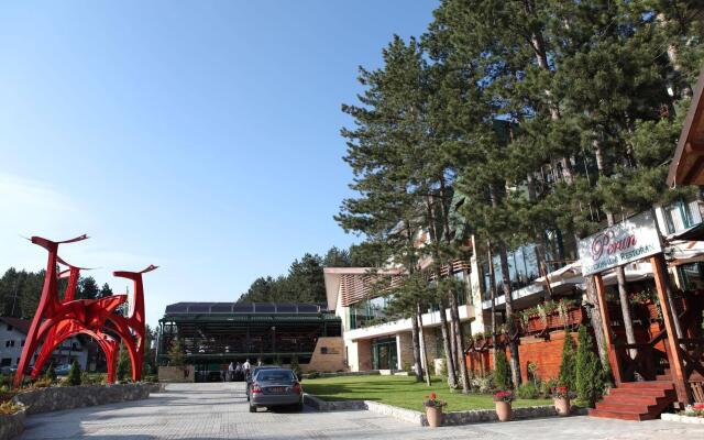 Mona Plaza Zlatibor Hotel