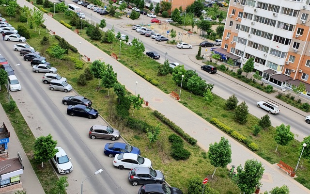 Квартира с балконом на Котлярова 13