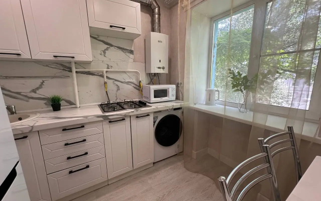 Dvukhkomnatnaya V Tsentre Goroda Flat