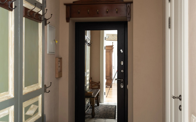 Ryadom S Nikolskim Sadom I Kofeyney Aster Apartment