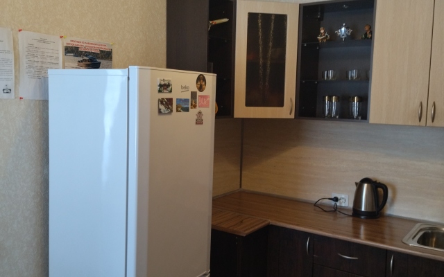 "Welcome Dobro Pozhalovat" Flat