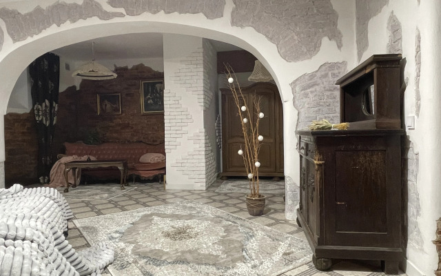 Unikalnaya Vintazhnaya 250 кв. м. Flat