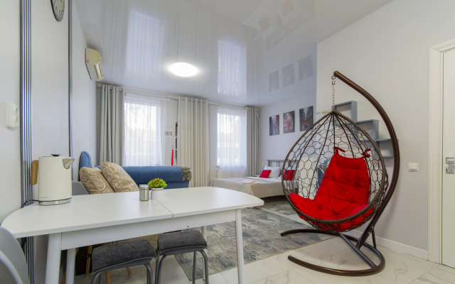 Частный дом Уютный дом-студия в центре города