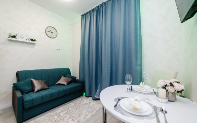 Ulitsa Stroiteley 6/5 Apartments