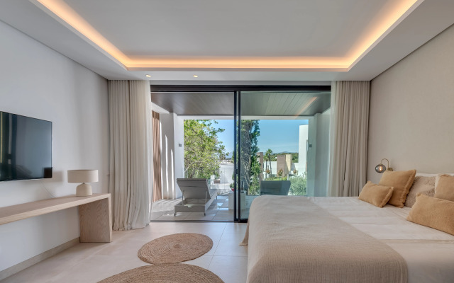 All About Villa Lavanda