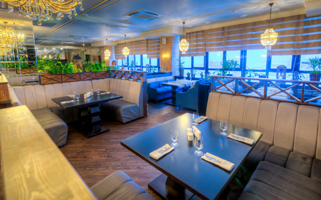 Reston Hotel & Spa