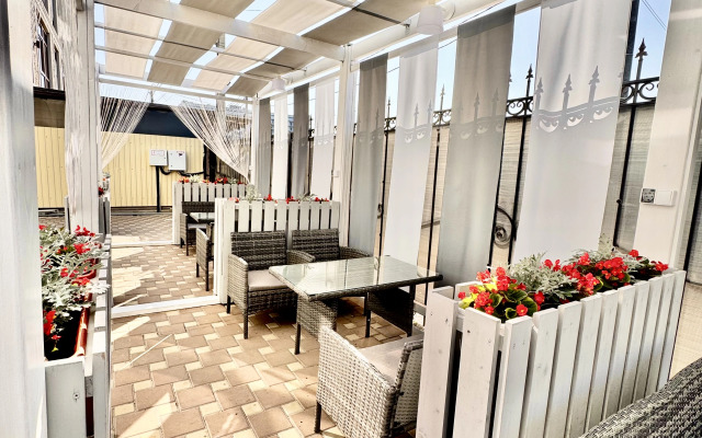 Gostevoy Dom Diamond Guest House
