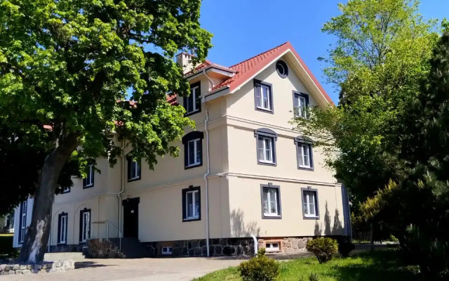 Akvamarin Plyazh Hotel
