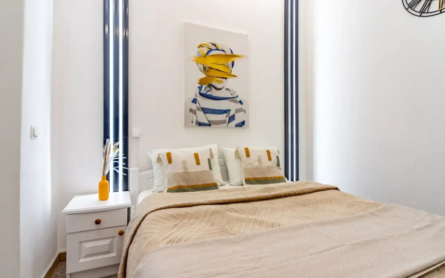 Апартаменты у Дворцовой с видом на набережную реки Мойка 8 гостей