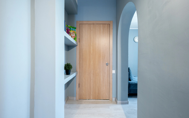 U Metro Sadovaya Flat