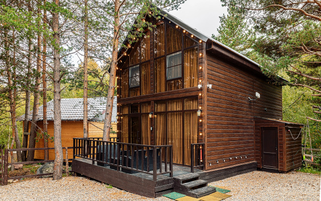 Коттедж Двухэтажный с Красивым Видом в Терсколе от Квартирукинг