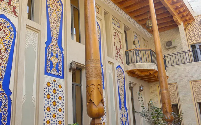 Dunyo Palace Hotel