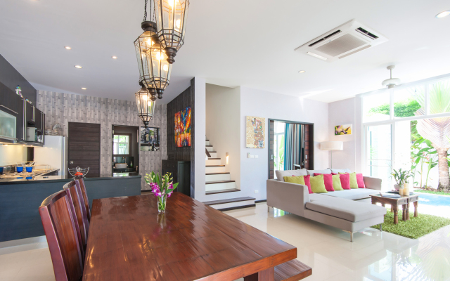 Luxurious Private pool villa near beach Villa
