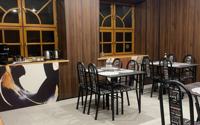 Hotel Airis Residence