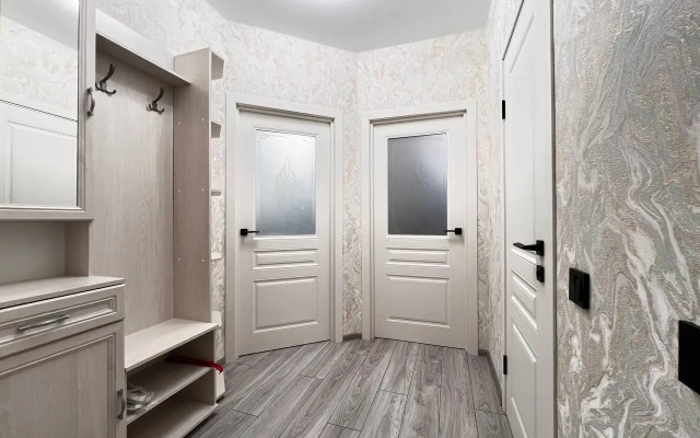 V Tsentre Goroda Zhk Levoberezhye Flat