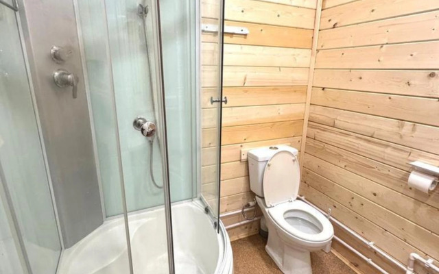 Частный дом с чаном и баней