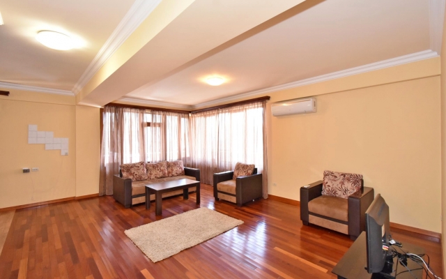 RentInnYerevan Mher Mkrtchyan 1 street Apartments