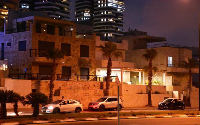 Blue Sea Apartments