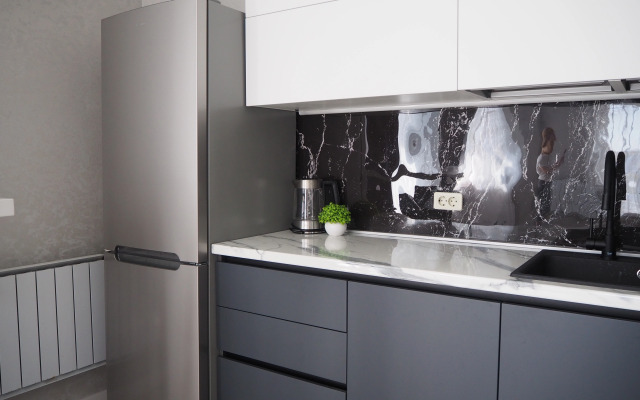 Квартира Современная студия на Дзержинского 86