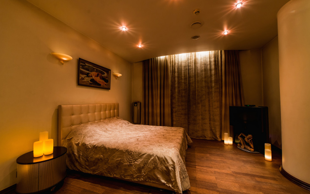 Holiday-In Guest house