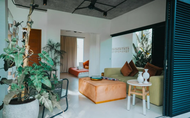 Вилла Новая, вид на тропики, огромный бассейн, Akia Ubud