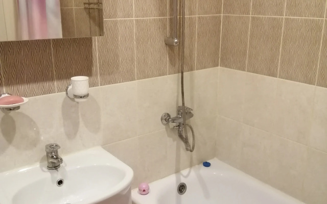 Orkhideya Flat
