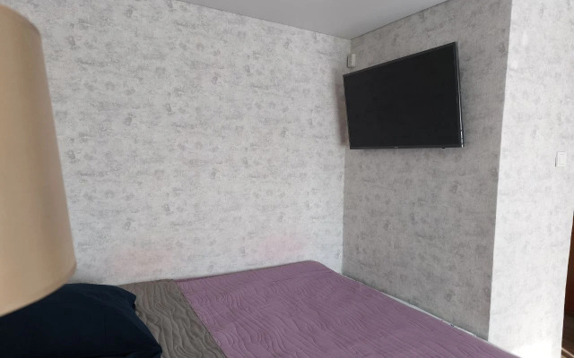 Uyutnaya s Ogromnoy Krovatyyu Flat