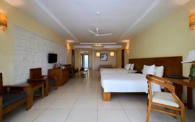 Lang Co Beach Resort