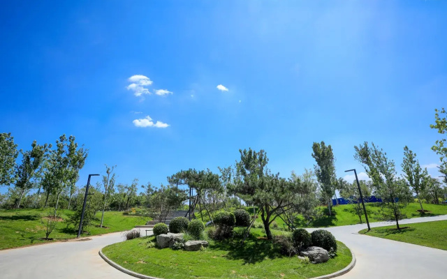 Отель Central Green Tennis