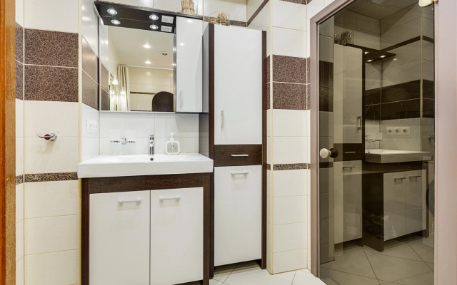 Квартира Трехкомнатная с Видом на Фонтанку