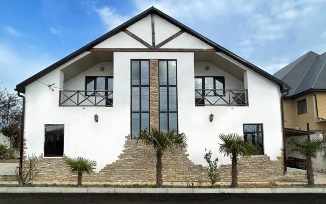 Duet Guest House