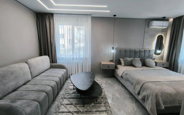 Uyutnaya Kvartira v Tsentre Goroda Flat