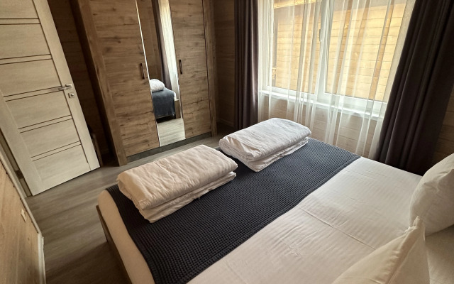 Шале Хвоя трехкомнатное с видом на реку