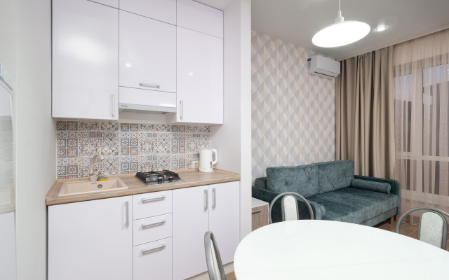 More Rooms v Zhk Milana apt28 Apartment