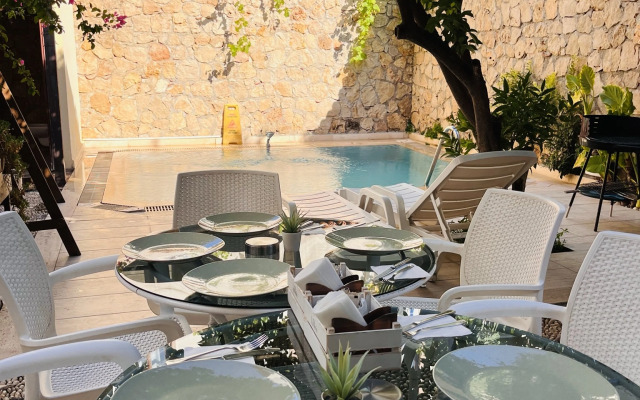 Kaleici Hotel