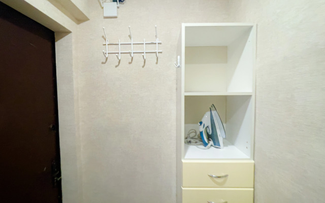 Na Vokzalnoy 3-15 Flat