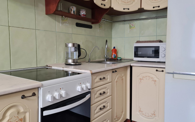 Uyutnaya Teplaya Okolo Lesa V Spalnom Rayone Flat