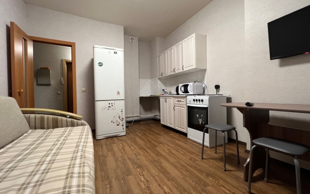 V Novom Dome Po Tipu Yevro 3 Apartments