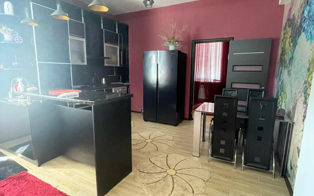 Yevrodvushka U Morya Apartments