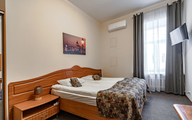 Filippov Na Nevskom 142 Guest House