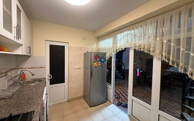 Chehra Private house